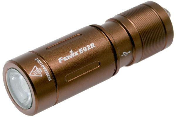 Fenix E02R brown - miniatúrna nabíjateľná baterka 200 Lm 49 m