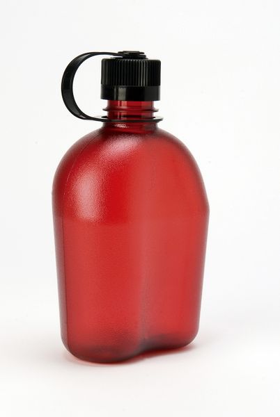 fľaša NALGENE EVERYDAY OASIS Sustain 1L red - Nalgene® Oasis Sustain red bottle with black cap