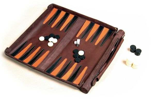hra Leathersafe Roll & Play Backgammon - hra Backgammon v praktickom koženom rolovacom prevedení