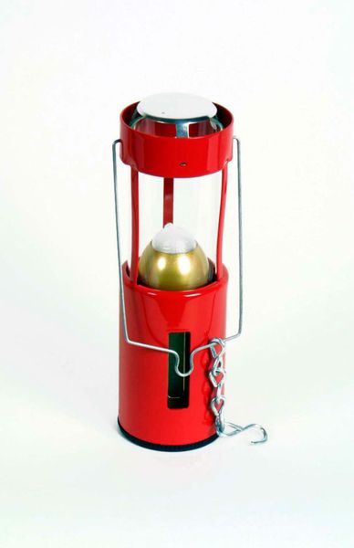 lampáš UCO Candle Lantern hliník, eloxovaný, červený