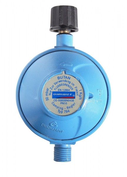 regulátor tlaku plynu Campingaz 50 mbar pre fľaše Campingaz 901, 904 a 907. 1 kg / h s ľavým závitom R1 / 4